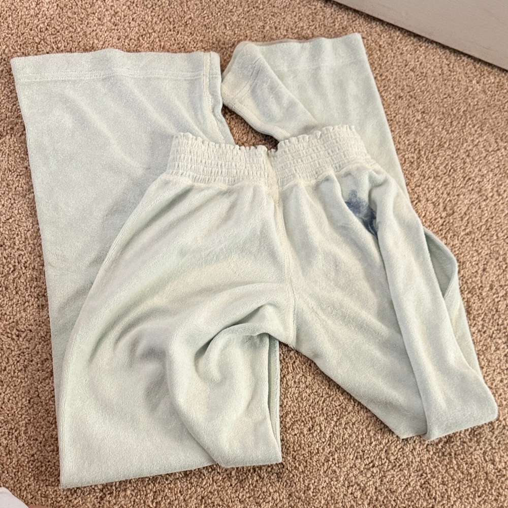 Juicy Couture Mint Green Sweatpants worn in good confition